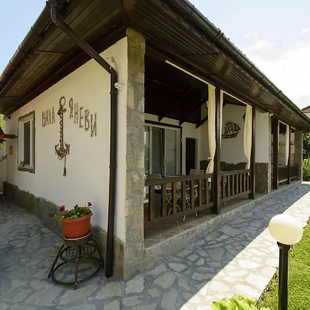 Yanevi Лозенец